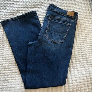 American Eagle Women’s Skinny Kick Flare Jeans Size 16 High Rise Medium Wash